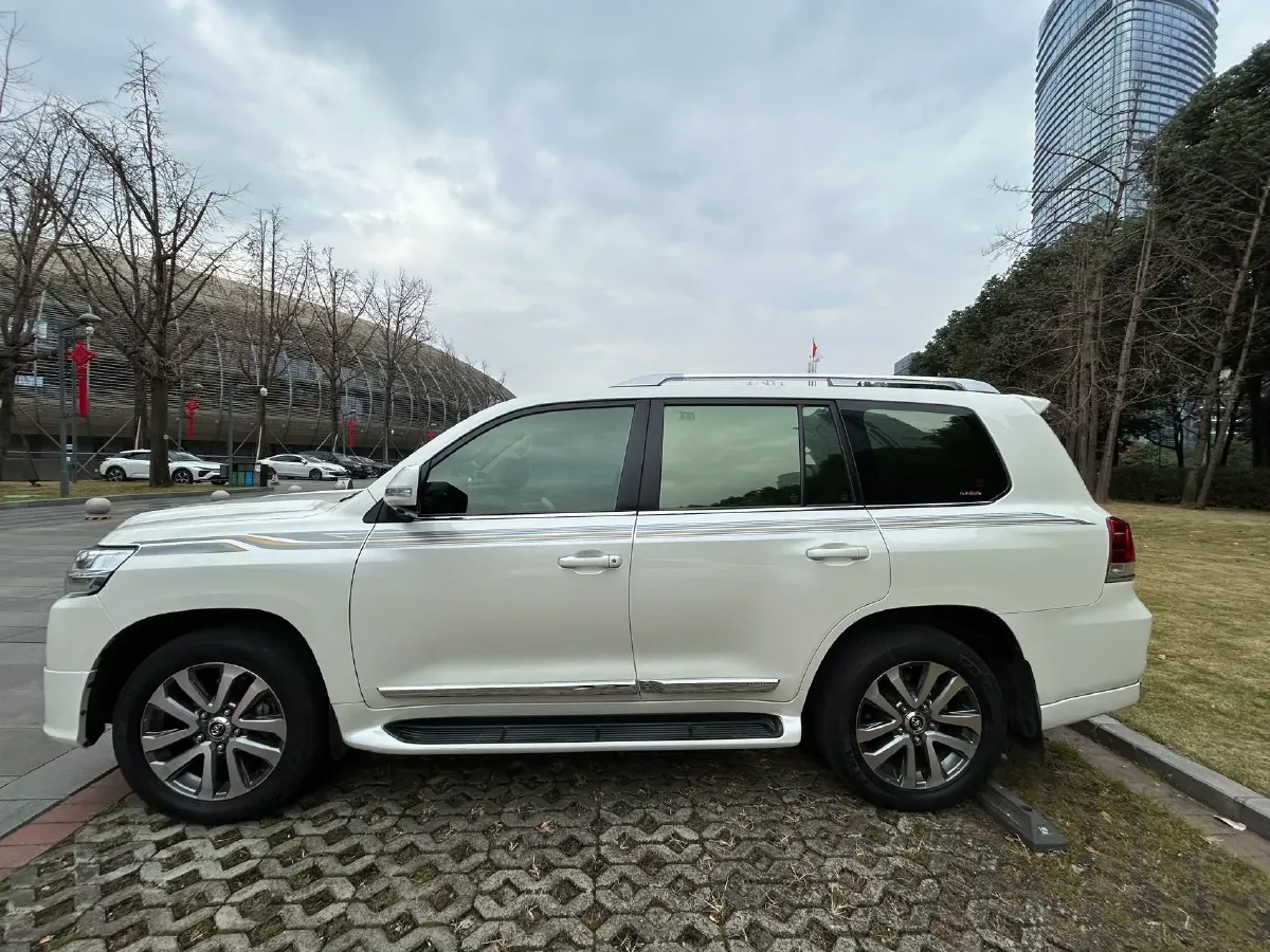 2019 Chevrolet Trax 1.0T 125HP L3 6AT,autocango,china used car exporter,china ev exporter,chinese used car exporter,chinese used ev exporter