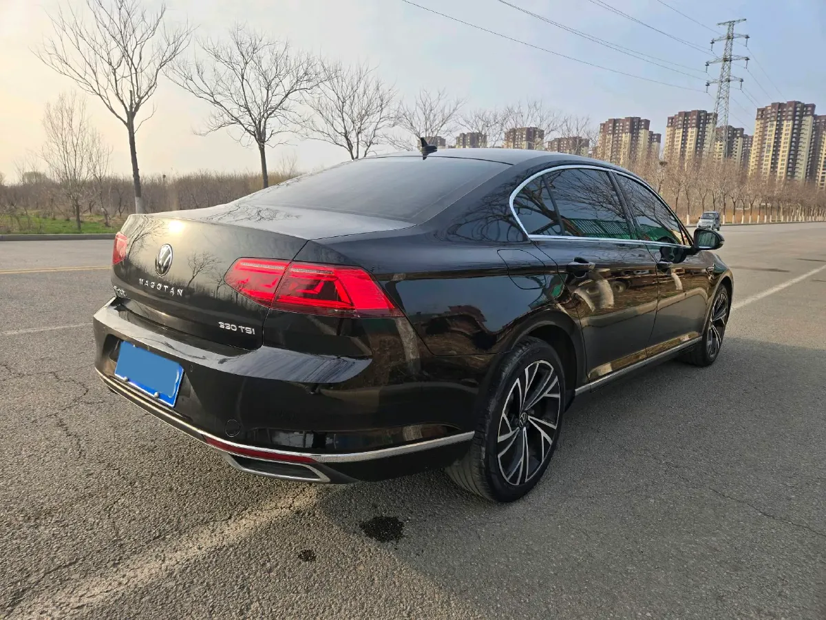 2021 Volkswagen Magotan 2.0T 186HP L4 7DCT,autocango,china used car exporter,china ev exporter,chinese used car exporter,chinese used ev exporter