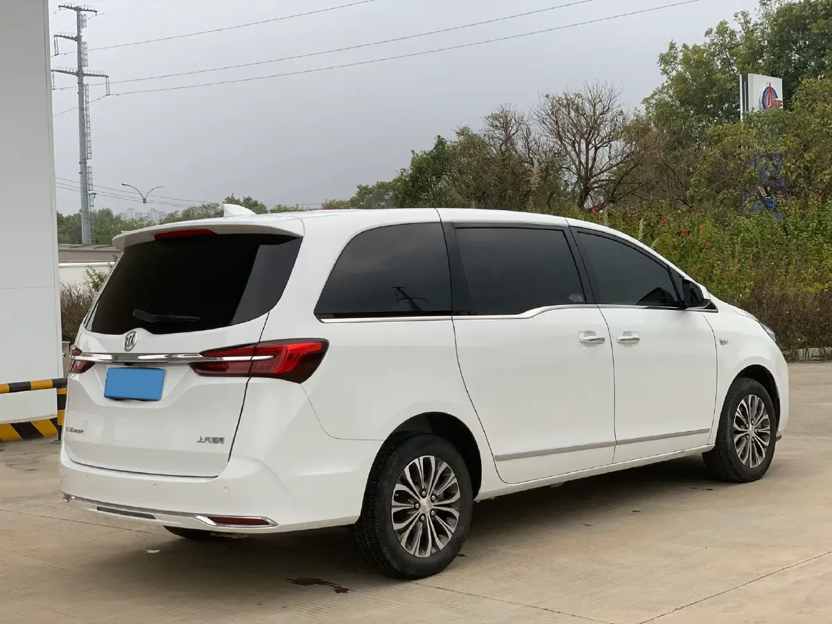 2022 Buick GL8 2.0T 237HP L4 9AT,autocango,china used car exporter,china ev exporter,chinese used car exporter,chinese used ev exporter