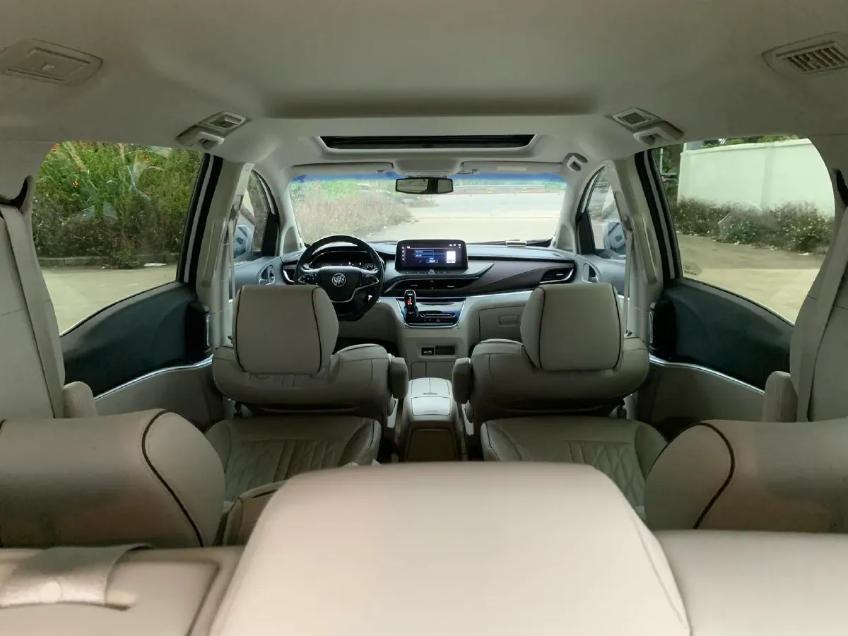 2022 Buick GL8 2.0T 237HP L4 9AT,autocango,china used car exporter,china ev exporter,chinese used car exporter,chinese used ev exporter