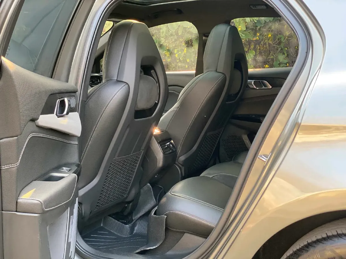 2021 LYNK&CO 03 2.0T 190HP L4 6AT,autocango,china used car exporter,china ev exporter,chinese used car exporter,chinese used ev exporter