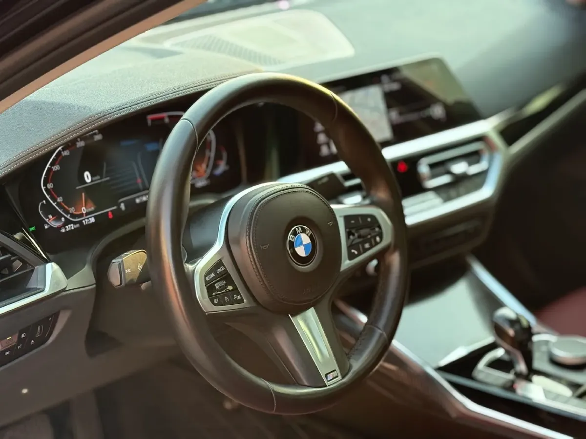 2021 BMW 3 Series 2.0T 156HP L4 8AT,autocango,china used car exporter,china ev exporter,chinese used car exporter,chinese used ev exporter