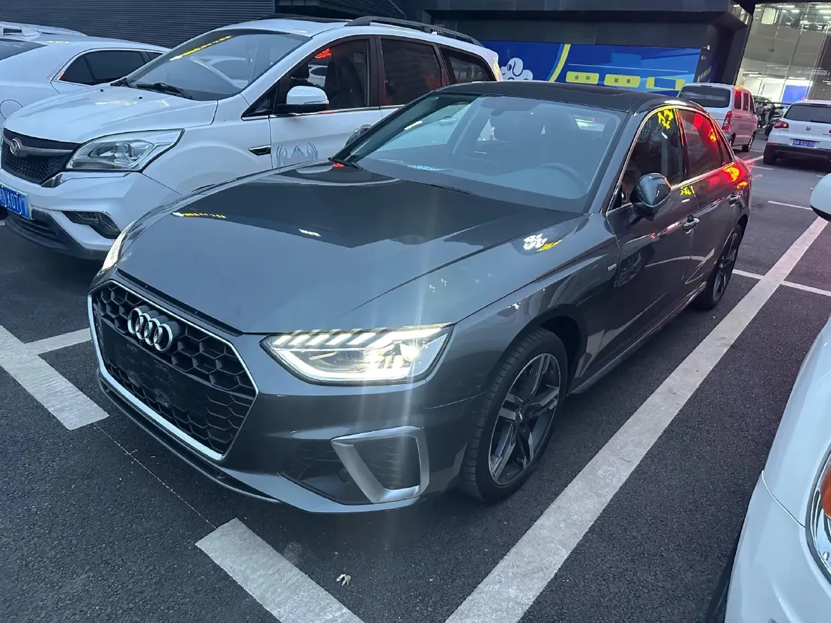2020 Audi A4L 2.0T 190HP L4 7DCT,autocango,china used car exporter,china ev exporter,chinese used car exporter,chinese used ev exporter