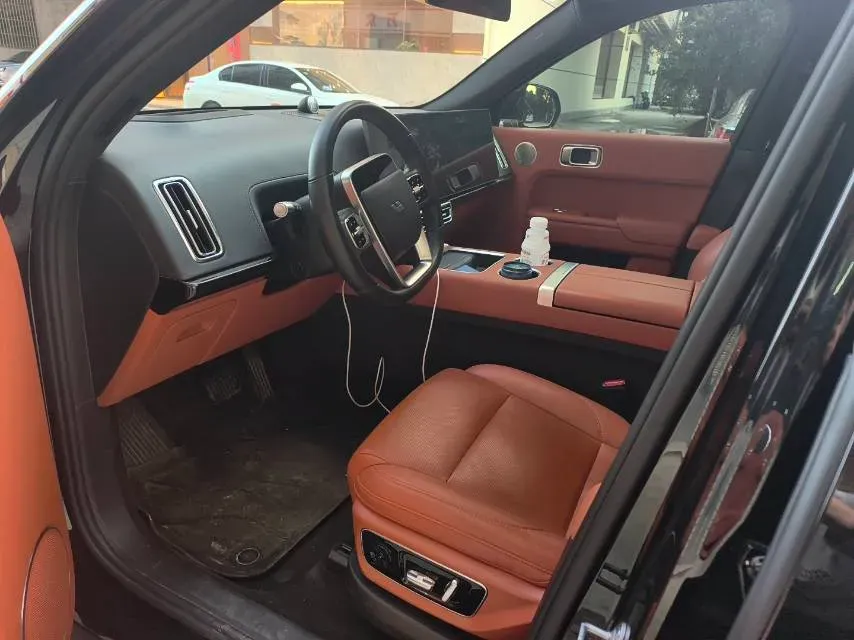 2023 Li L7 Range Extended 154HP REEV 40.9KWH,autocango,china used car exporter,china ev exporter,chinese used car exporter,chinese used ev exporter