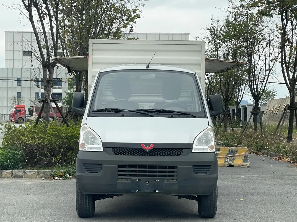 2019 WuLing RongGuang Mini Truck 1.5L 107HP L4 5MT,autocango,china used car exporter,china ev exporter,chinese used car exporter,chinese used ev exporter