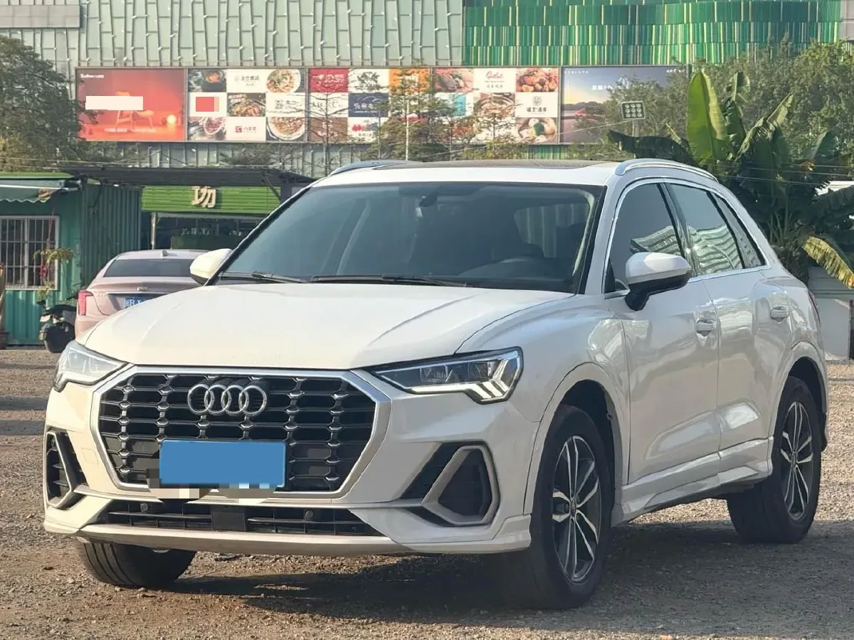 2022 Audi Q3 1.4T 150HP L4 7DCT,autocango,china used car exporter,china ev exporter,chinese used car exporter,chinese used ev exporter