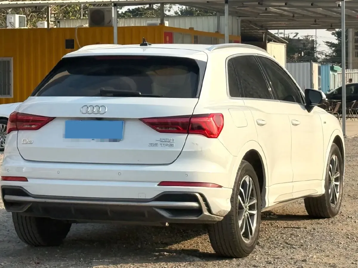 2022 Audi Q3 1.4T 150HP L4 7DCT,autocango,china used car exporter,china ev exporter,chinese used car exporter,chinese used ev exporter
