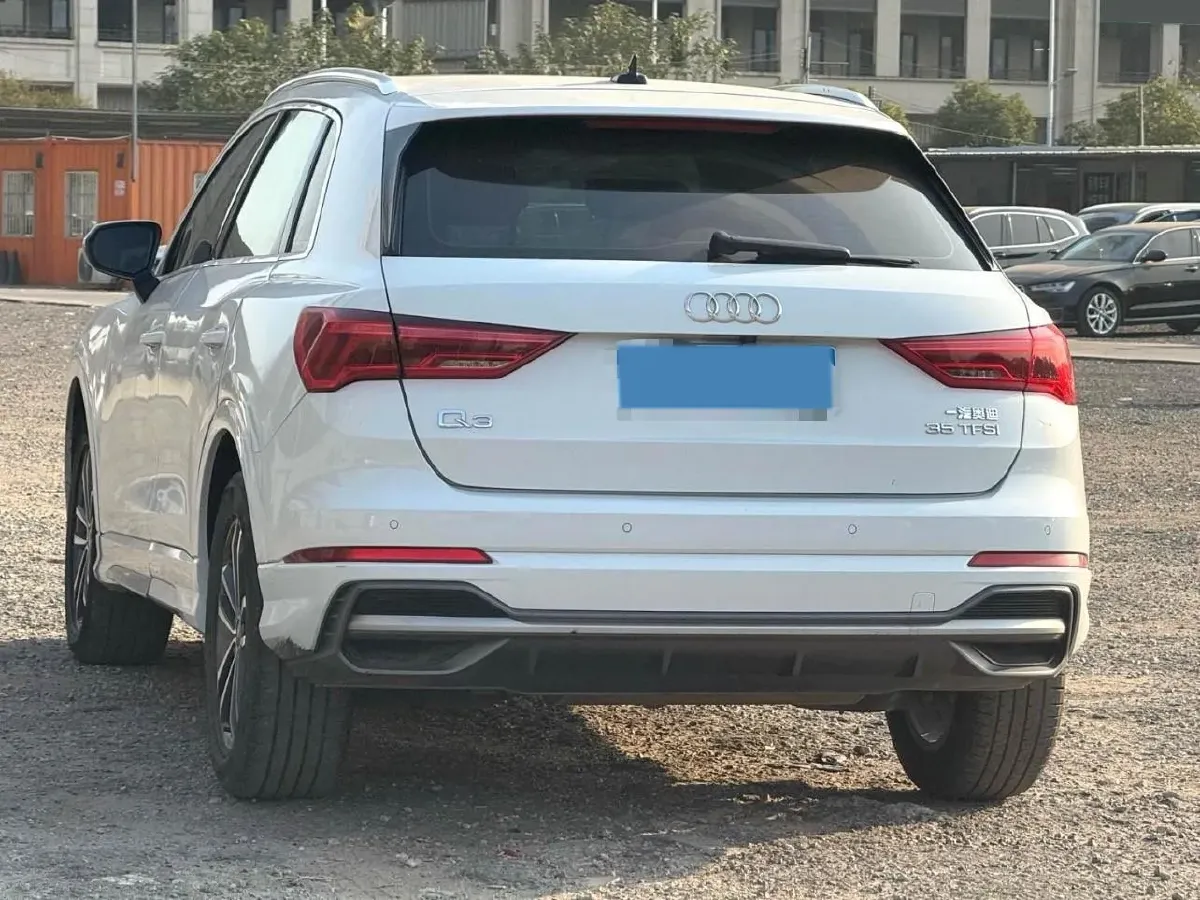 2022 Audi Q3 1.4T 150HP L4 7DCT,autocango,china used car exporter,china ev exporter,chinese used car exporter,chinese used ev exporter