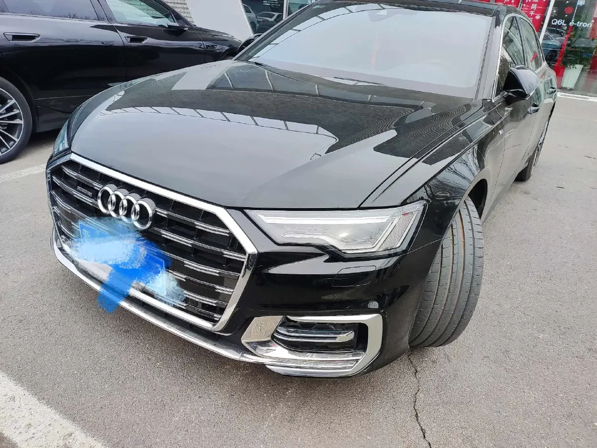 2025 Audi A6L 2.0T 245HP L4 7DCT,autocango,china used car exporter,china ev exporter,chinese used car exporter,chinese used ev exporter