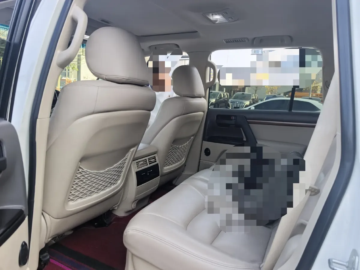 2016 Toyota Land Cruiser 4.0L 275HP V6 5AT,autocango,china used car exporter,china ev exporter,chinese used car exporter,chinese used ev exporter