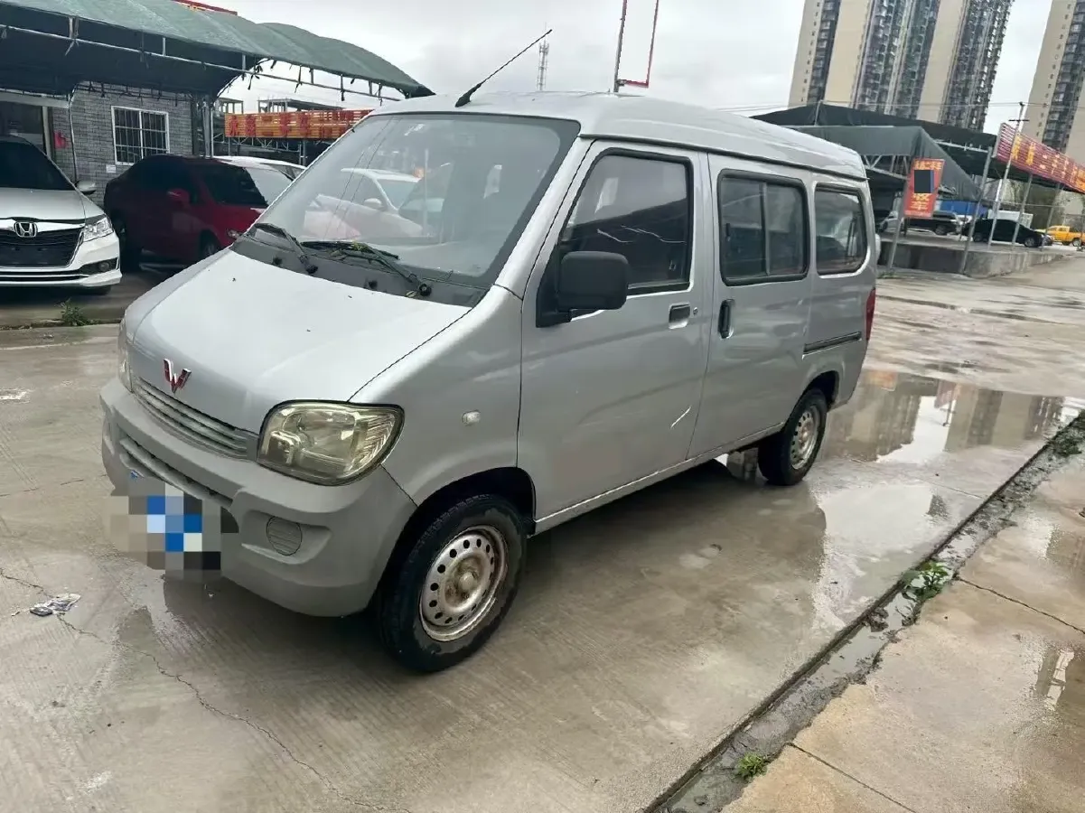 2020 WuLing ZhiGuang 1.2L 76HP L4 5MT,autocango,china used car exporter,china ev exporter,chinese used car exporter,chinese used ev exporter