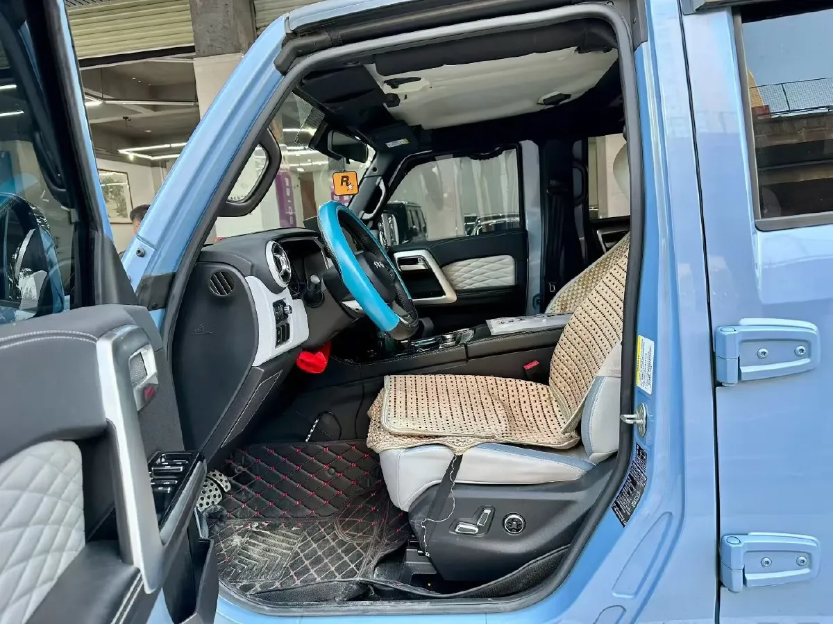 2023 Beijing BJ40 2.0T 224HP L4 8AT,autocango,china used car exporter,china ev exporter,chinese used car exporter,chinese used ev exporter