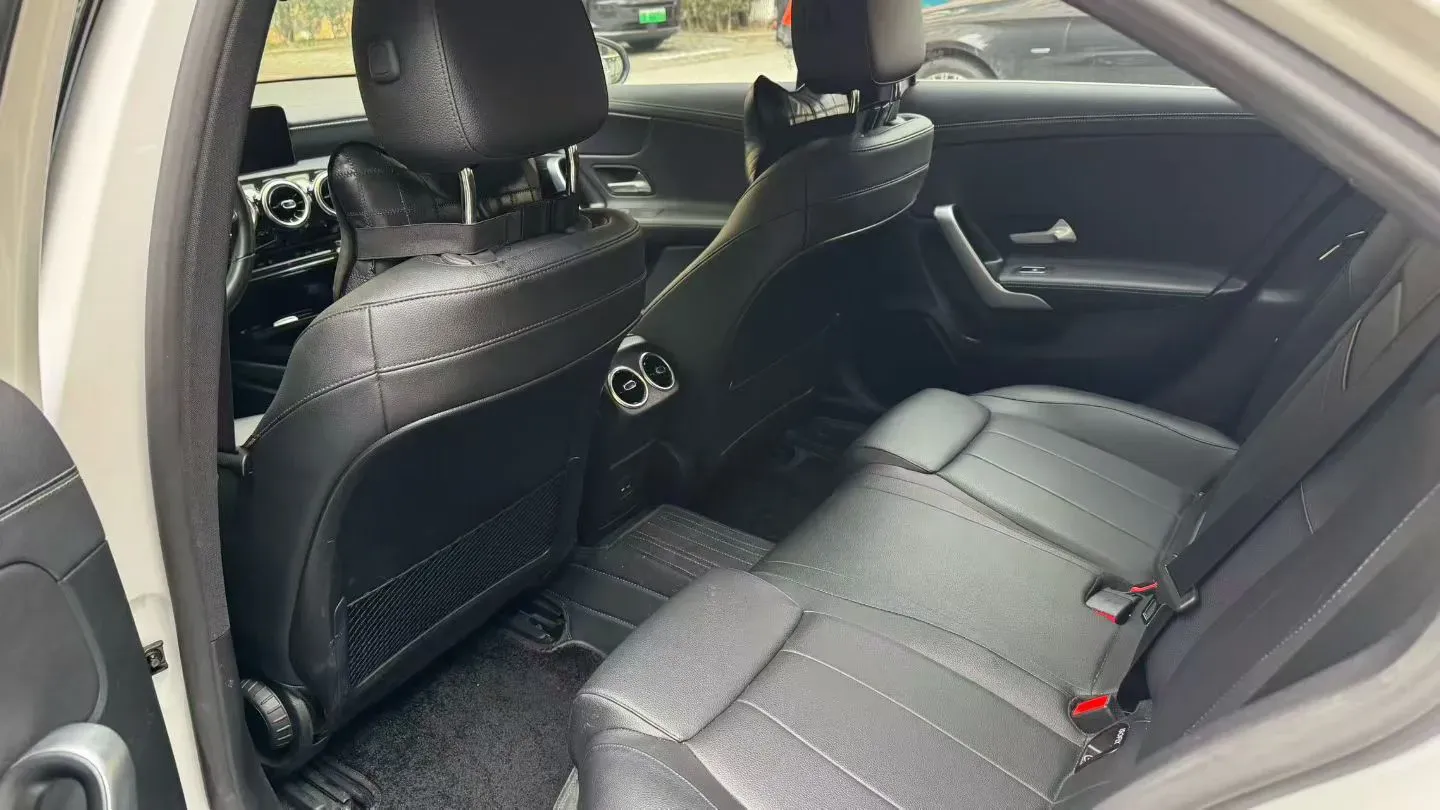 2020 Mercedes-Benz A Class 1.3T 163HP L4 7DCT,autocango,china used car exporter,china ev exporter,chinese used car exporter,chinese used ev exporter