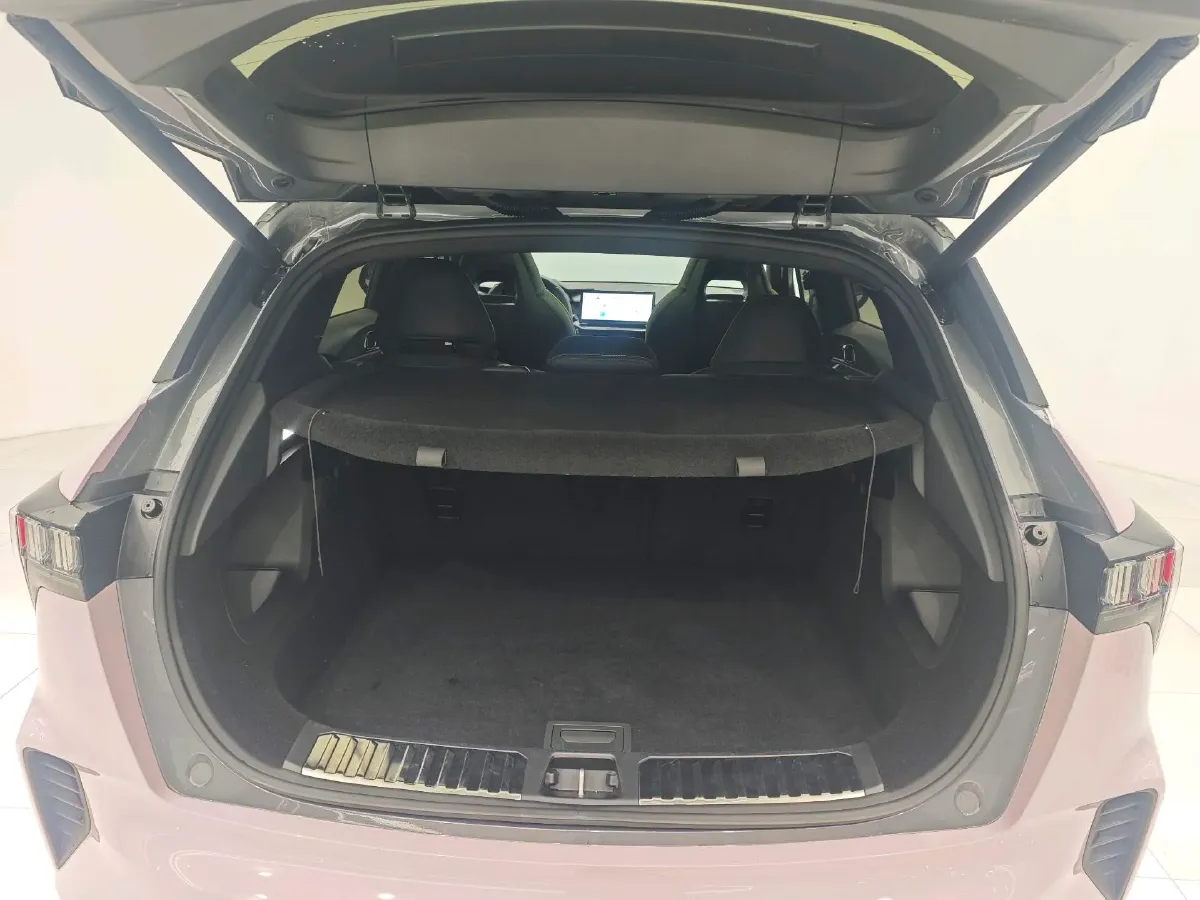 2023 LYNK&CO 06 1.5T 181HP L4 7DCT,autocango,china used car exporter,china ev exporter,chinese used car exporter,chinese used ev exporter