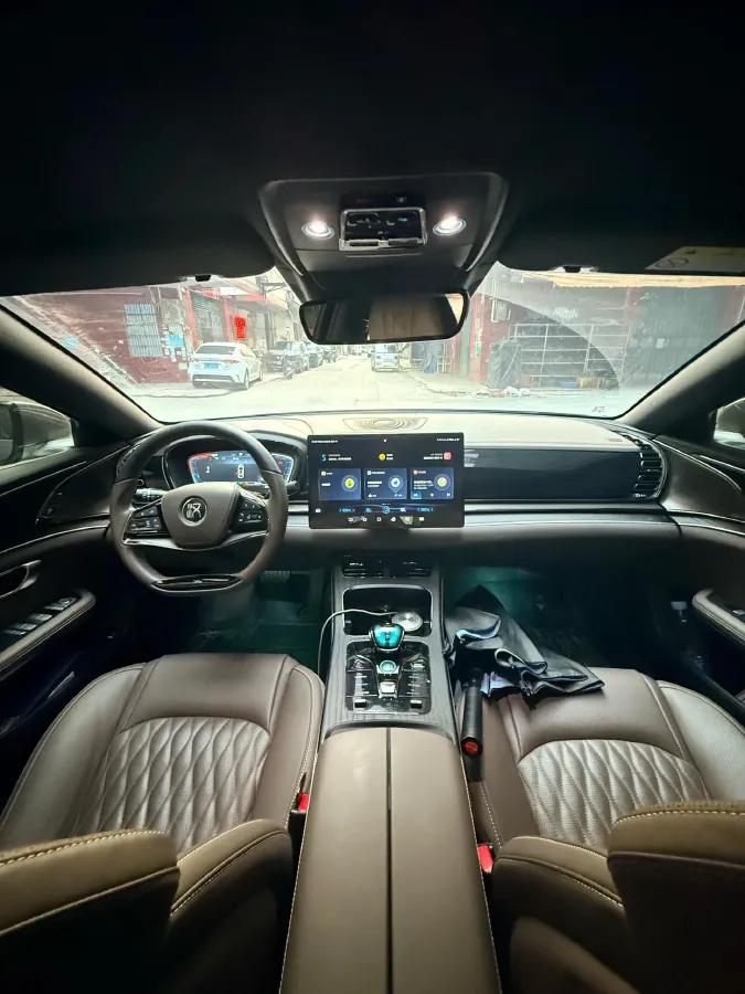 2022 Volkswagen Tiguan L 2.0T 186HP L4 7DCT,autocango,china used car exporter,china ev exporter,chinese used car exporter,chinese used ev exporter