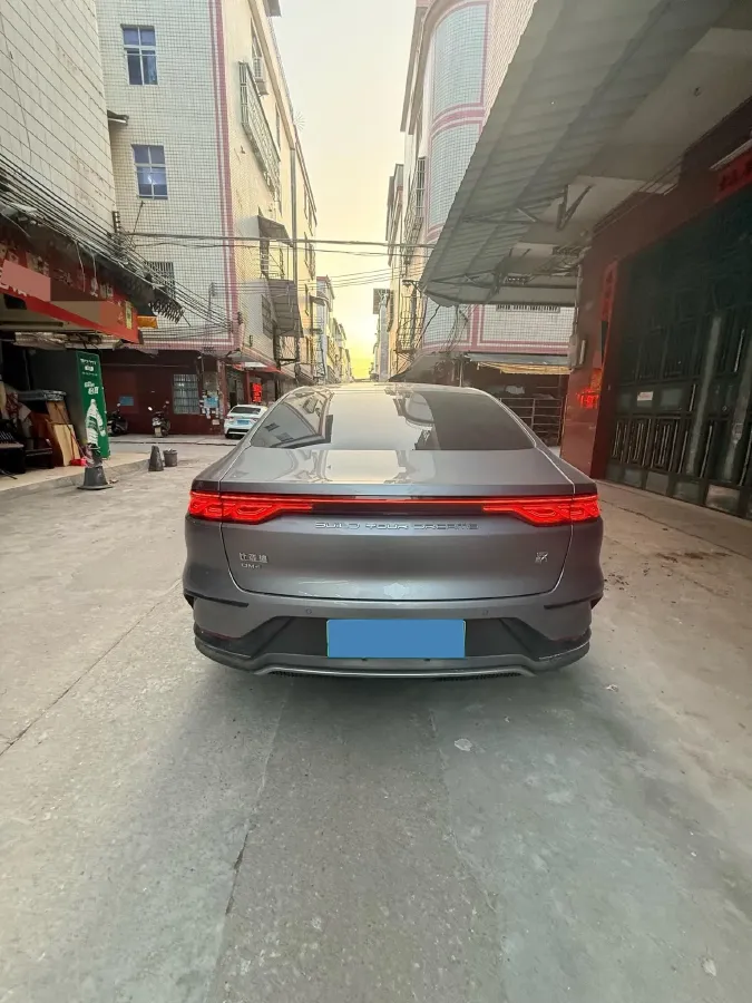 2022 Volkswagen Tiguan L 2.0T 186HP L4 7DCT,autocango,china used car exporter,china ev exporter,chinese used car exporter,chinese used ev exporter