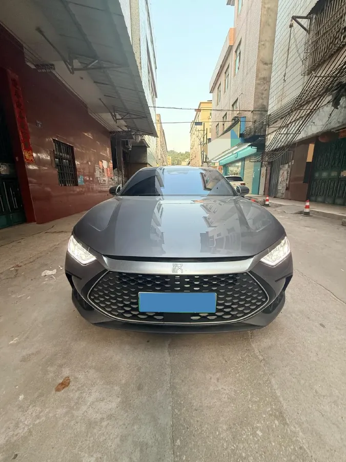 2022 Volkswagen Tiguan L 2.0T 186HP L4 7DCT,autocango,china used car exporter,china ev exporter,chinese used car exporter,chinese used ev exporter