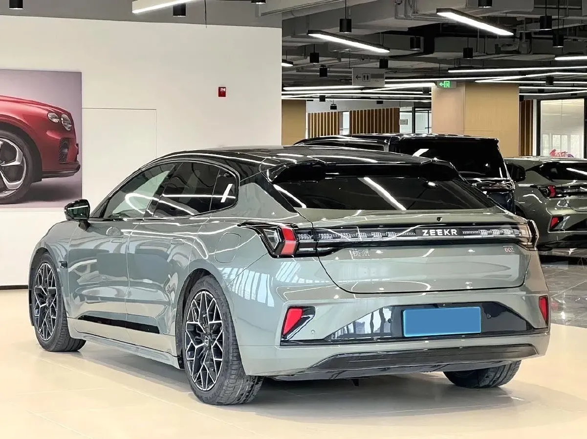 2025 Zeekr 001 BEV 100KWH,autocango,china used car exporter,china ev exporter,chinese used car exporter,chinese used ev exporter