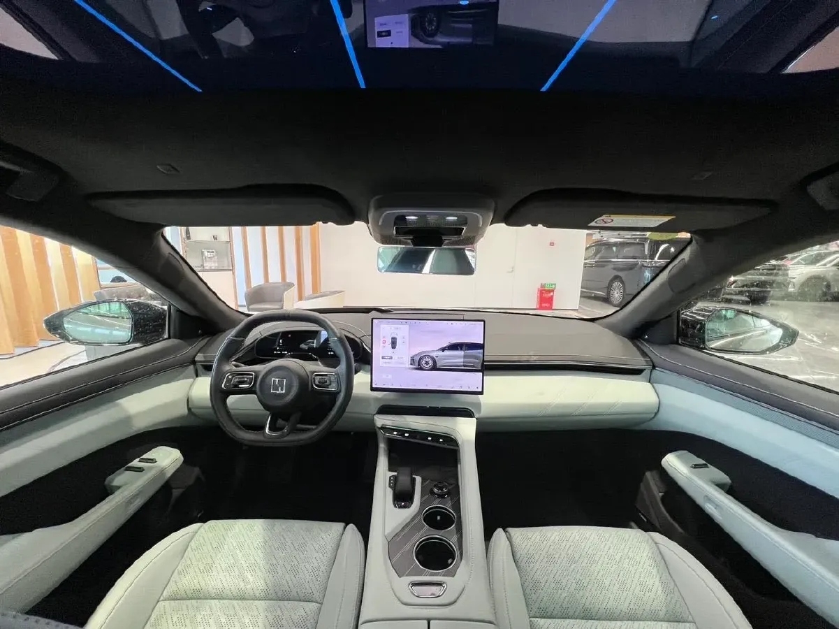 2025 Zeekr 001 BEV 100KWH,autocango,china used car exporter,china ev exporter,chinese used car exporter,chinese used ev exporter