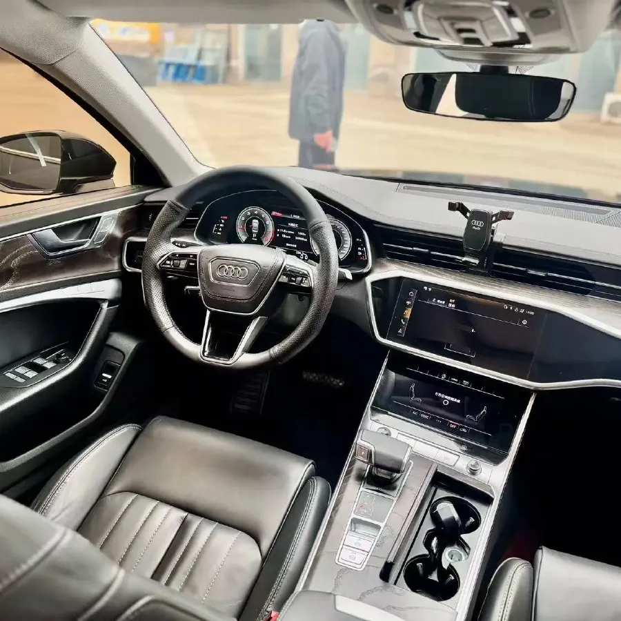 2022 Audi A6L 2.0T 190HP L4 7DCT,autocango,china used car exporter,china ev exporter,chinese used car exporter,chinese used ev exporter