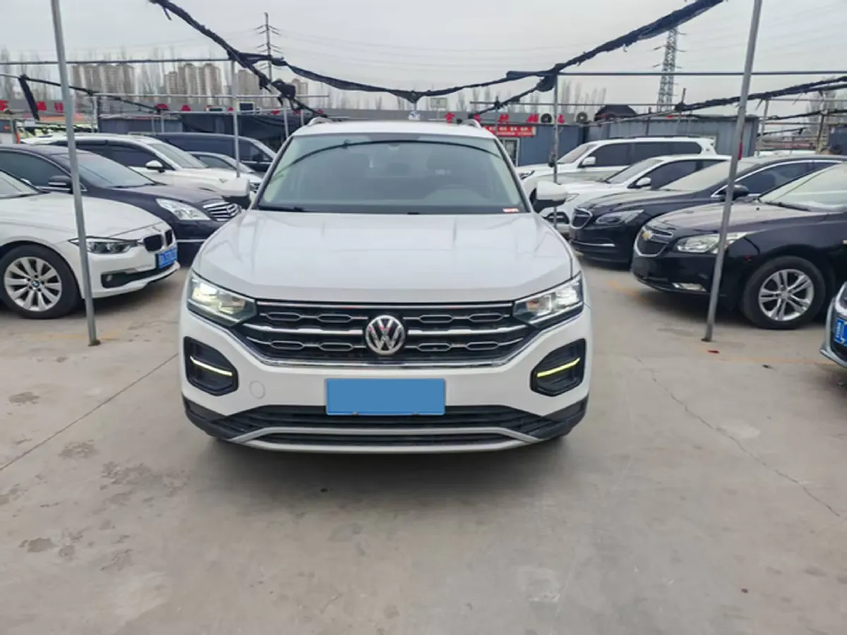 2019 Jeep Cherokee 2.0T 234HP L4 9AT,autocango,china used car exporter,china ev exporter,chinese used car exporter,chinese used ev exporter