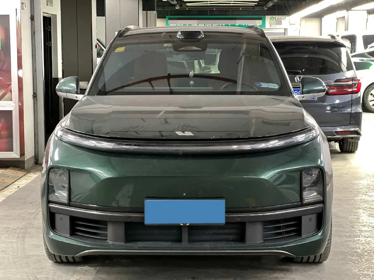 2022 Li L9 Range Extended 154HP REEV 42.6KWH,autocango,china used car exporter,china ev exporter,chinese used car exporter,chinese used ev exporter