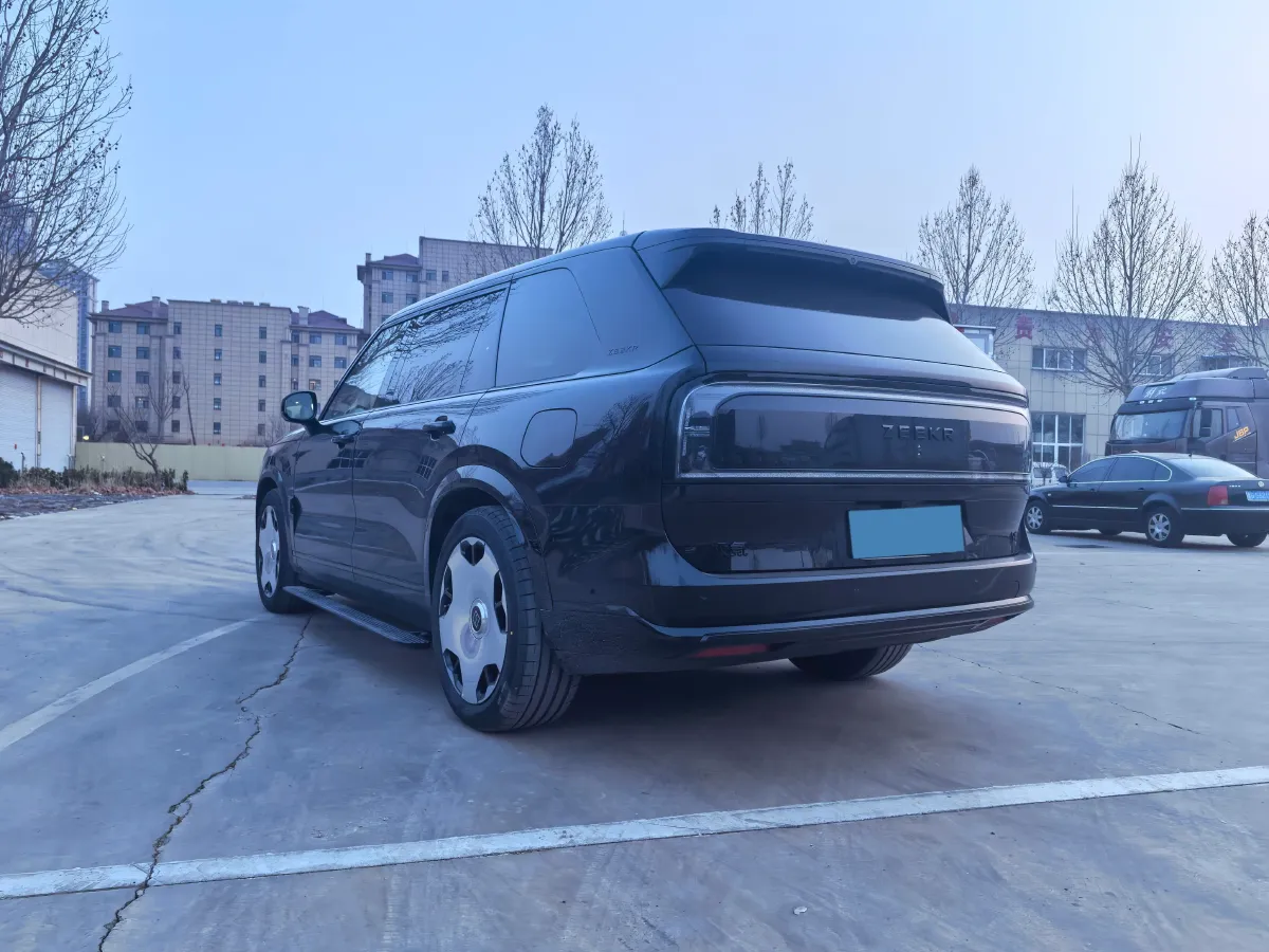 2025 Zeekr 9X 2.0T 279HP L4 1DHT PHEV,autocango,china used car exporter,china ev exporter,chinese used car exporter,chinese used ev exporter