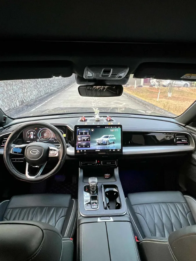 2022 GAC Trumpchi GS8 2.0T 252HP L4 8AT,autocango,china used car exporter,china ev exporter,chinese used car exporter,chinese used ev exporter