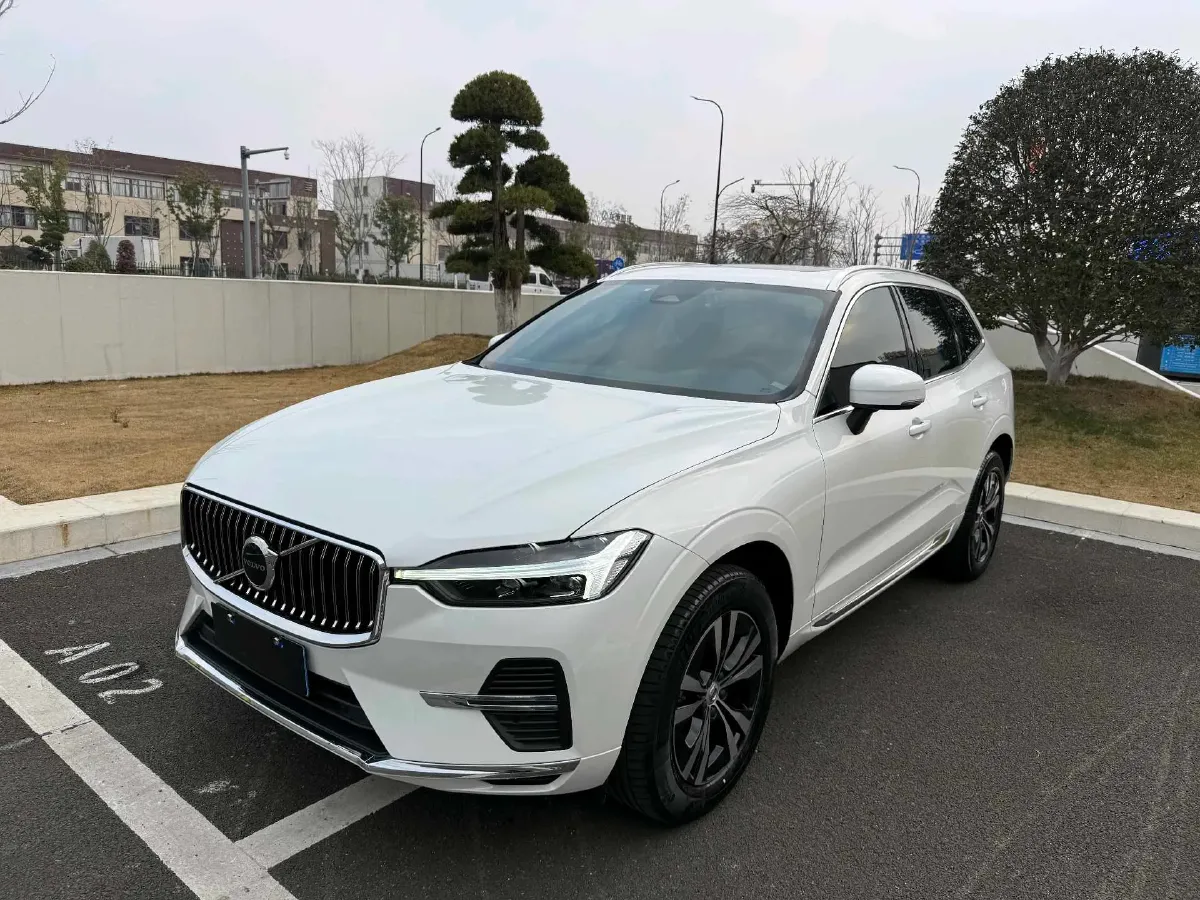 2023 Volvo XC60 2.0T 250HP L4 8AT,autocango,china used car exporter,china ev exporter,chinese used car exporter,chinese used ev exporter