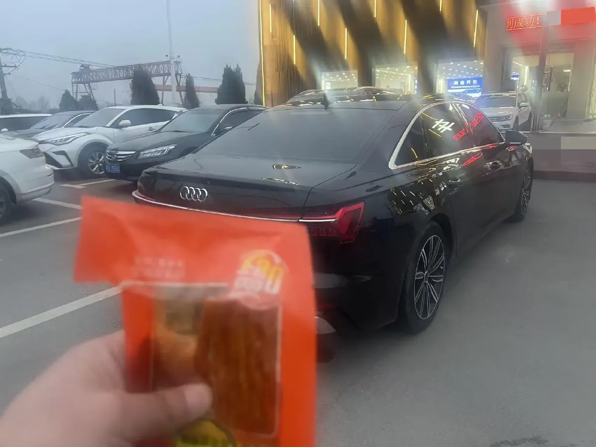 2023 Audi A6L 2.0T 245HP L4 7DCT,autocango,china used car exporter,china ev exporter,chinese used car exporter,chinese used ev exporter