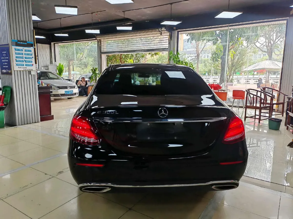 2020 Mercedes-Benz E Class 1.5T 184HP L4 9AT,autocango,china used car exporter,china ev exporter,chinese used car exporter,chinese used ev exporter