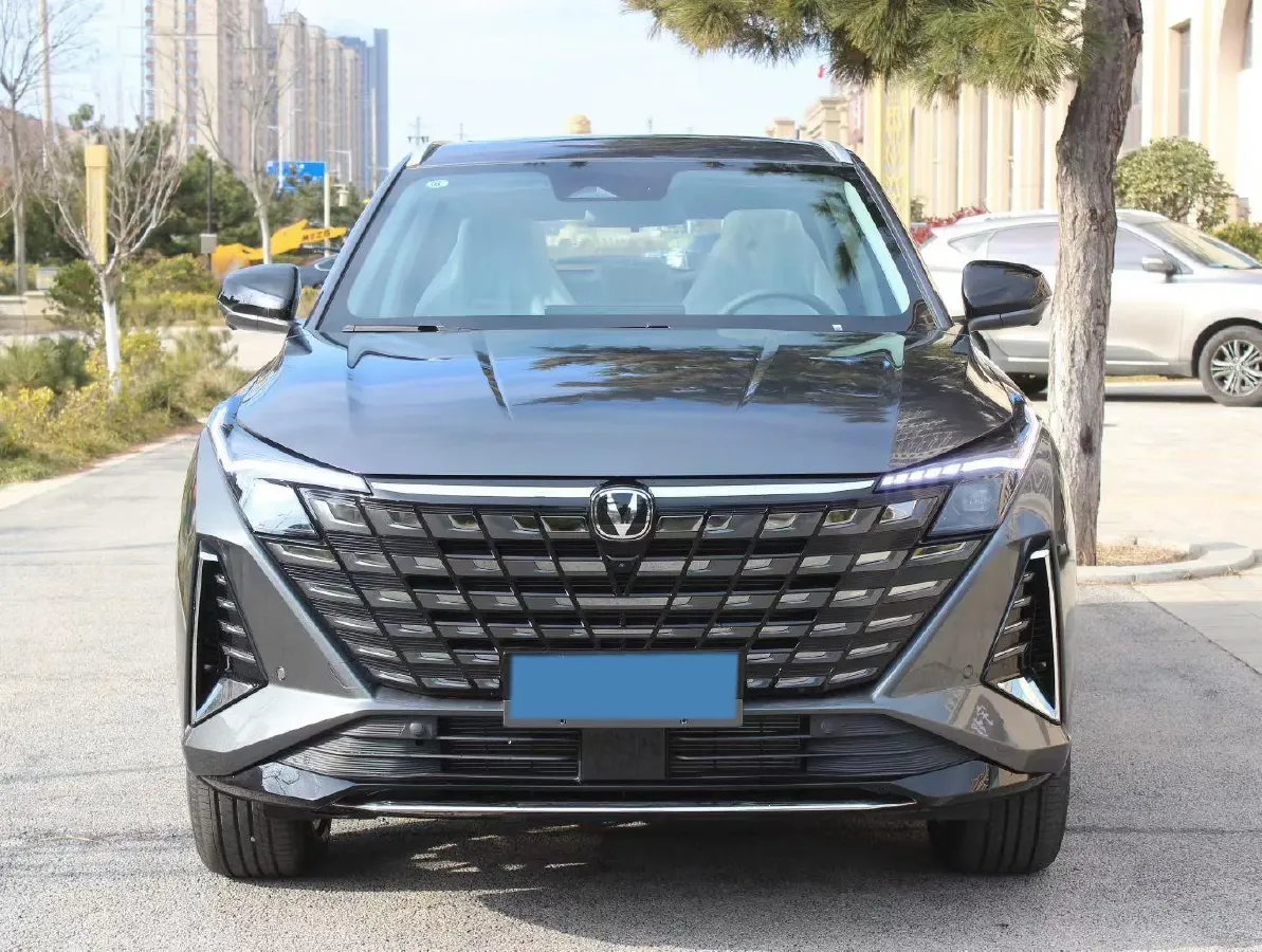 2025 ChangAn UNI-Z 1.5T 192HP L4 7DCT,autocango,china used car exporter,china ev exporter,chinese used car exporter,chinese used ev exporter