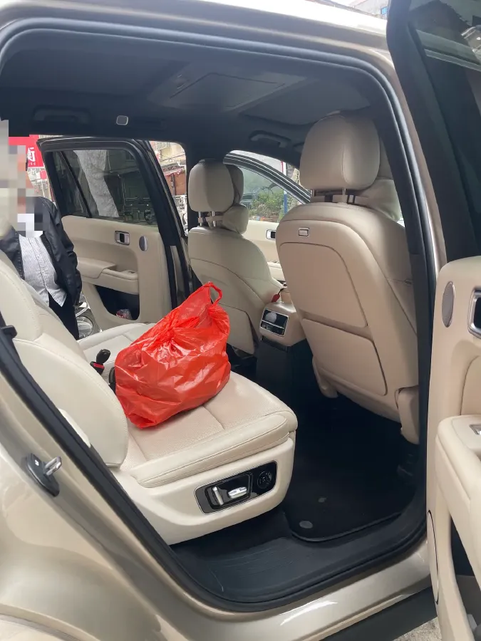 2022 Li L9 Range Extended 154HP REEV 42.6KWH,autocango,china used car exporter,china ev exporter,chinese used car exporter,chinese used ev exporter