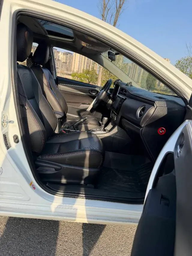 2017 Toyota Levin 1.2T 116HP L4 CVT,autocango,china used car exporter,china ev exporter,chinese used car exporter,chinese used ev exporter