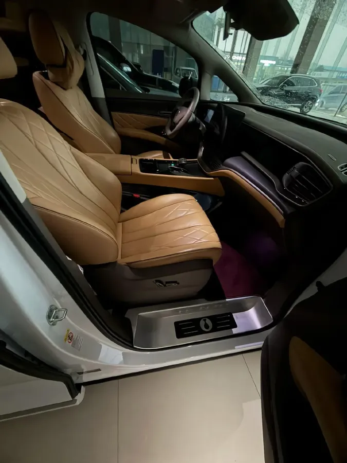 2022 Mercedes-Benz GLC Class 2.0T 197HP L4 9AT,autocango,china used car exporter,china ev exporter,chinese used car exporter,chinese used ev exporter