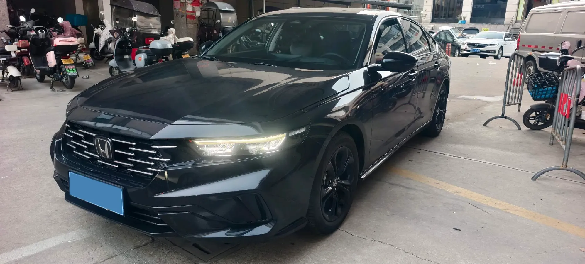 2025 Honda Accord 1.5T 192HP L4 CVT,autocango,china used car exporter,china ev exporter,chinese used car exporter,chinese used ev exporter