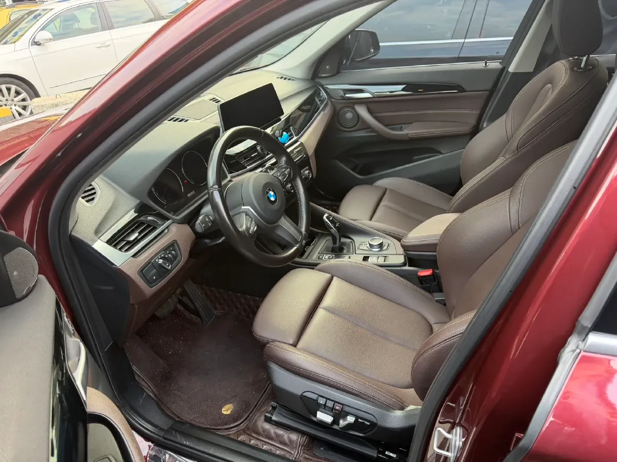 2021 BMW X1 2.0T 192HP L4 7DCT,autocango,china used car exporter,china ev exporter,chinese used car exporter,chinese used ev exporter