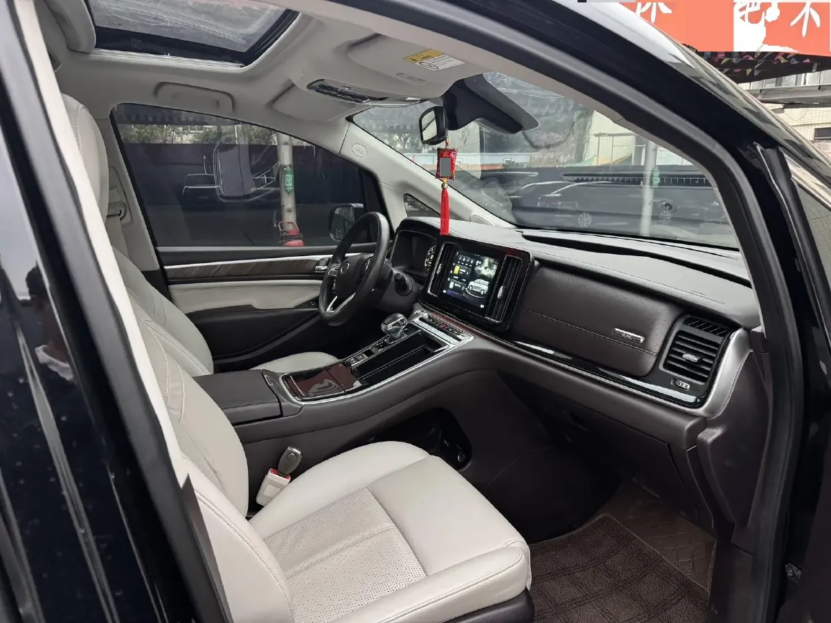 2021 GAC Trumpchi M8 2.0T 252HP L4 8AT,autocango,china used car exporter,china ev exporter,chinese used car exporter,chinese used ev exporter