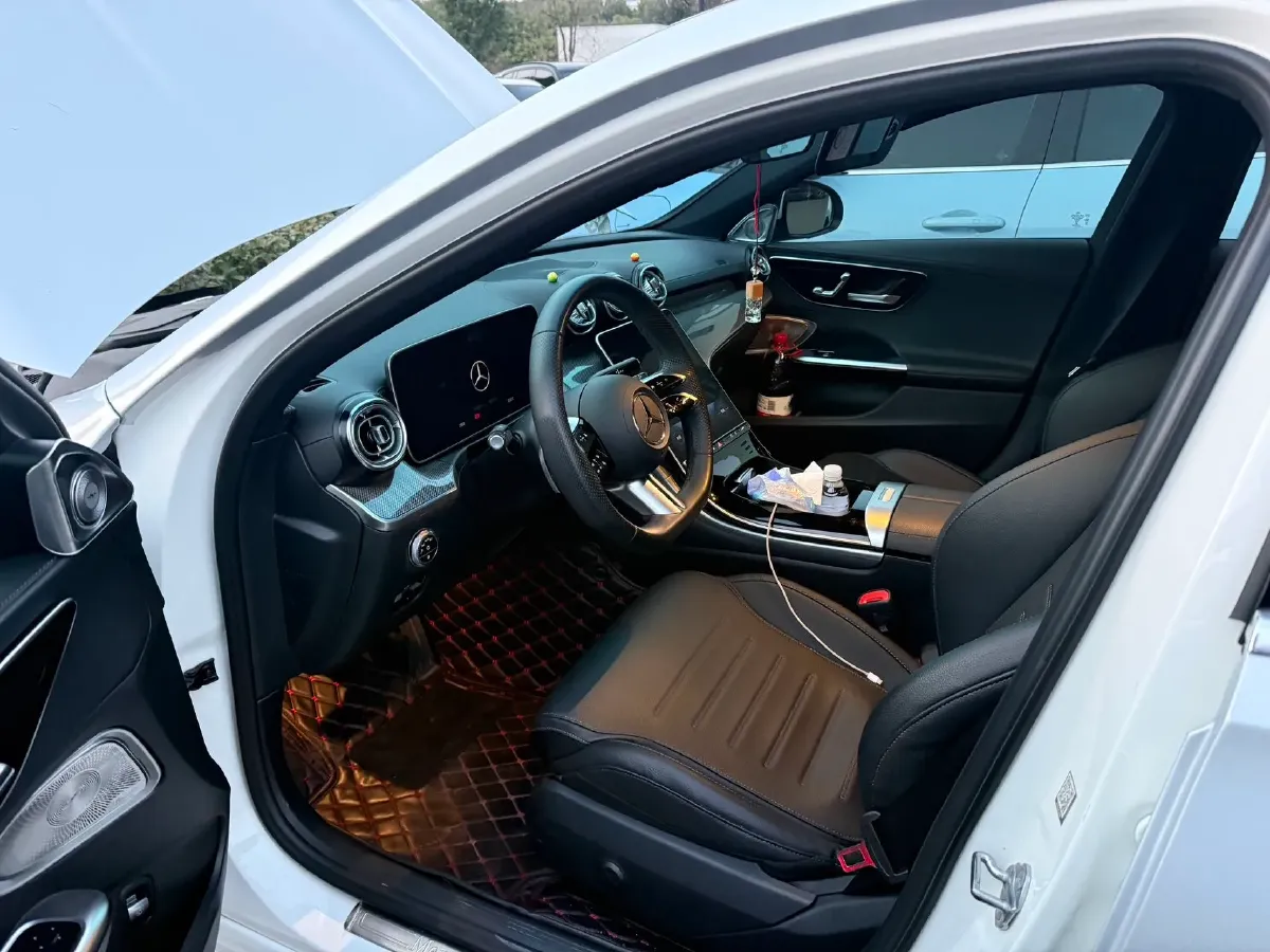 2023 Mercedes-Benz C Class 1.5T 170HP L4 9AT,autocango,china used car exporter,china ev exporter,chinese used car exporter,chinese used ev exporter