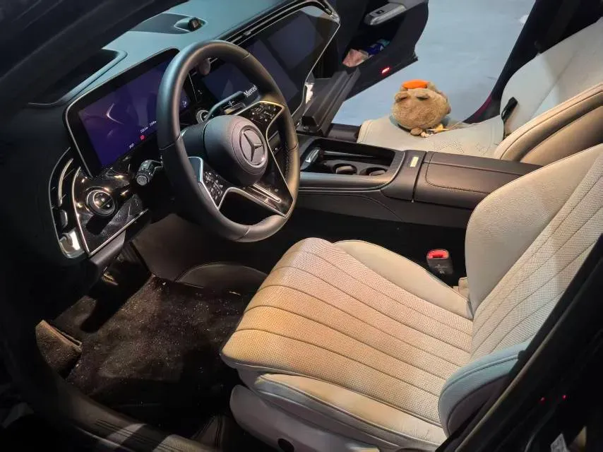 2025 Mercedes-Benz E Class 2.0T 258HP L4 9AT,autocango,china used car exporter,china ev exporter,chinese used car exporter,chinese used ev exporter