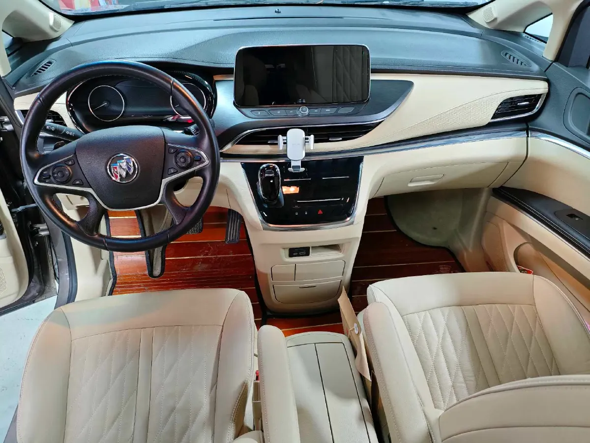 2023 Buick GL8 2.0T 237HP L4 9AT,autocango,china used car exporter,china ev exporter,chinese used car exporter,chinese used ev exporter