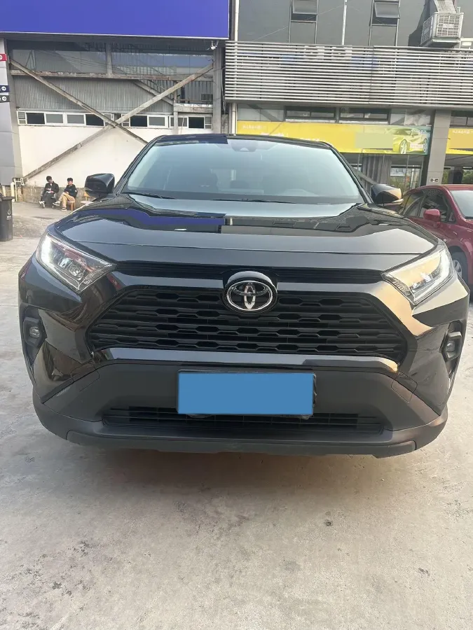 2023 Toyota RAV4 2.0L 171HP L4 CVT,autocango,china used car exporter,china ev exporter,chinese used car exporter,chinese used ev exporter