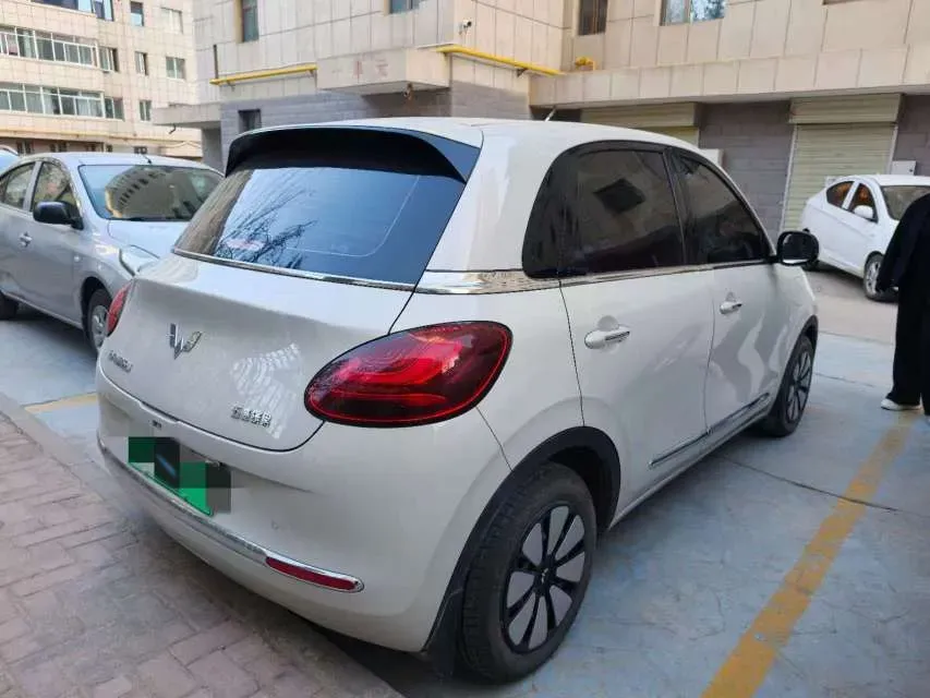 2024 WuLing BinGuo BEV 31.9KWH,autocango,china used car exporter,china ev exporter,chinese used car exporter,chinese used ev exporter
