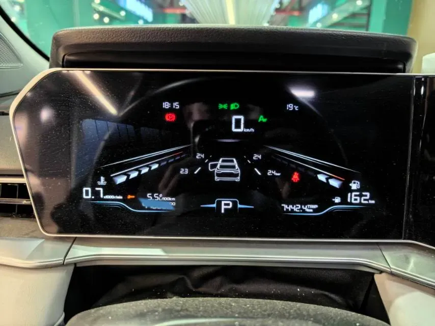 2024 Geely Binray 1.5T 181HP L4 7DCT,autocango,china used car exporter,china ev exporter,chinese used car exporter,chinese used ev exporter