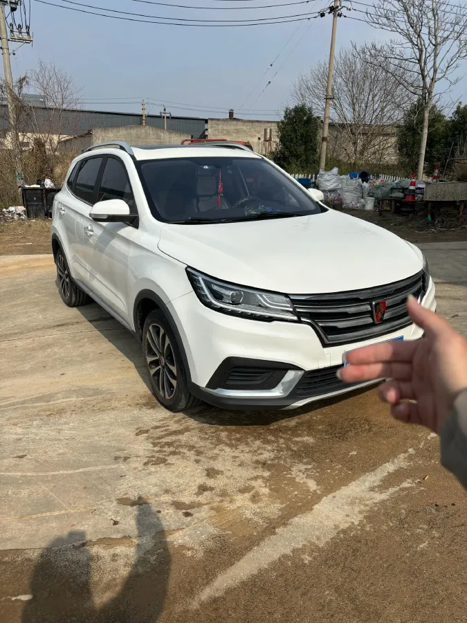 2020 Roewe RX3 1.6L 125HP L4 5MT,autocango,china used car exporter,china ev exporter,chinese used car exporter,chinese used ev exporter