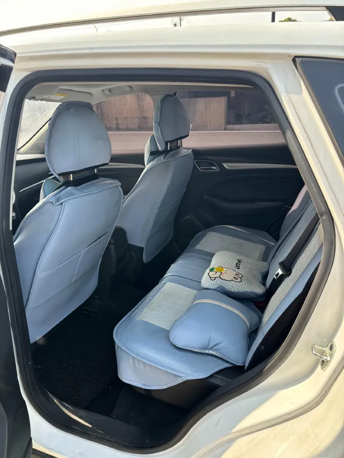 2020 Roewe RX3 1.6L 125HP L4 5MT,autocango,china used car exporter,china ev exporter,chinese used car exporter,chinese used ev exporter