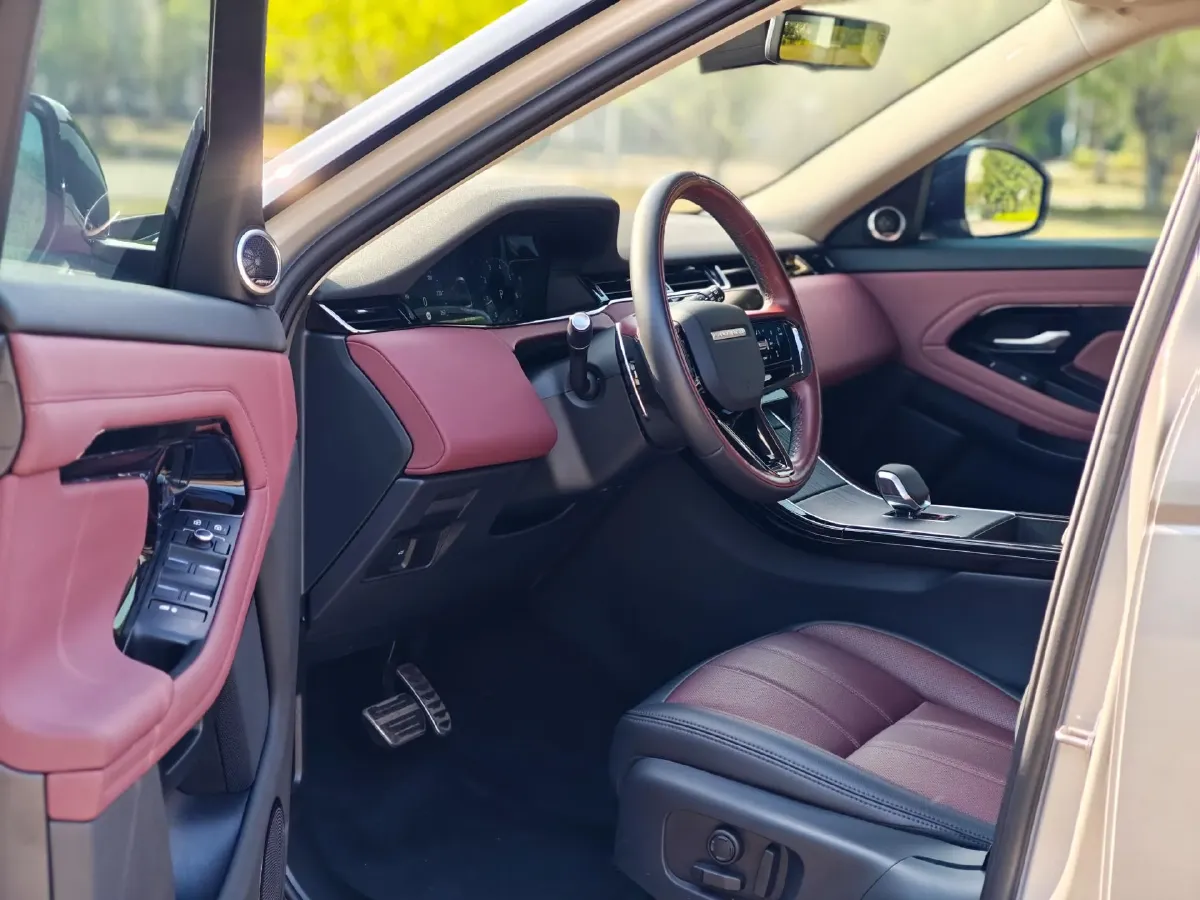 2024 Land Rover Range Rover Evoque 2.0T 249HP L4 9AT,autocango,china used car exporter,china ev exporter,chinese used car exporter,chinese used ev exporter