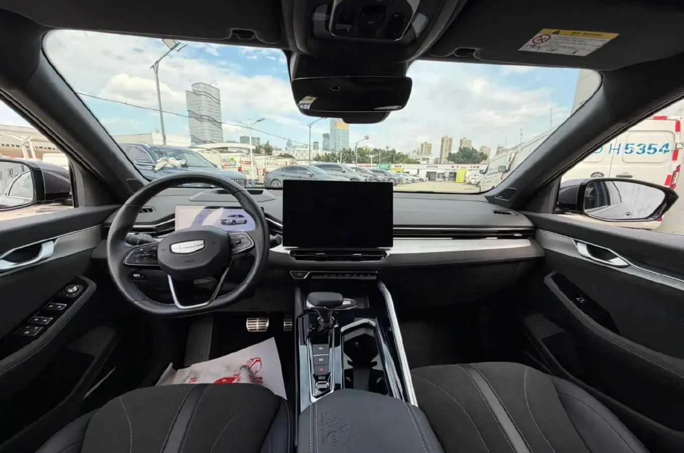 2025 Geely Preface 2.0T 238HP L4 8AT,autocango,china used car exporter,china ev exporter,chinese used car exporter,chinese used ev exporter