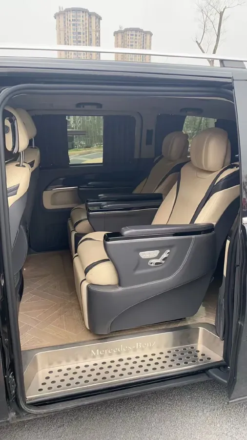 2020 Mercedes-Benz V Class 2.0T 211HP L4 9AT,autocango,china used car exporter,china ev exporter,chinese used car exporter,chinese used ev exporter