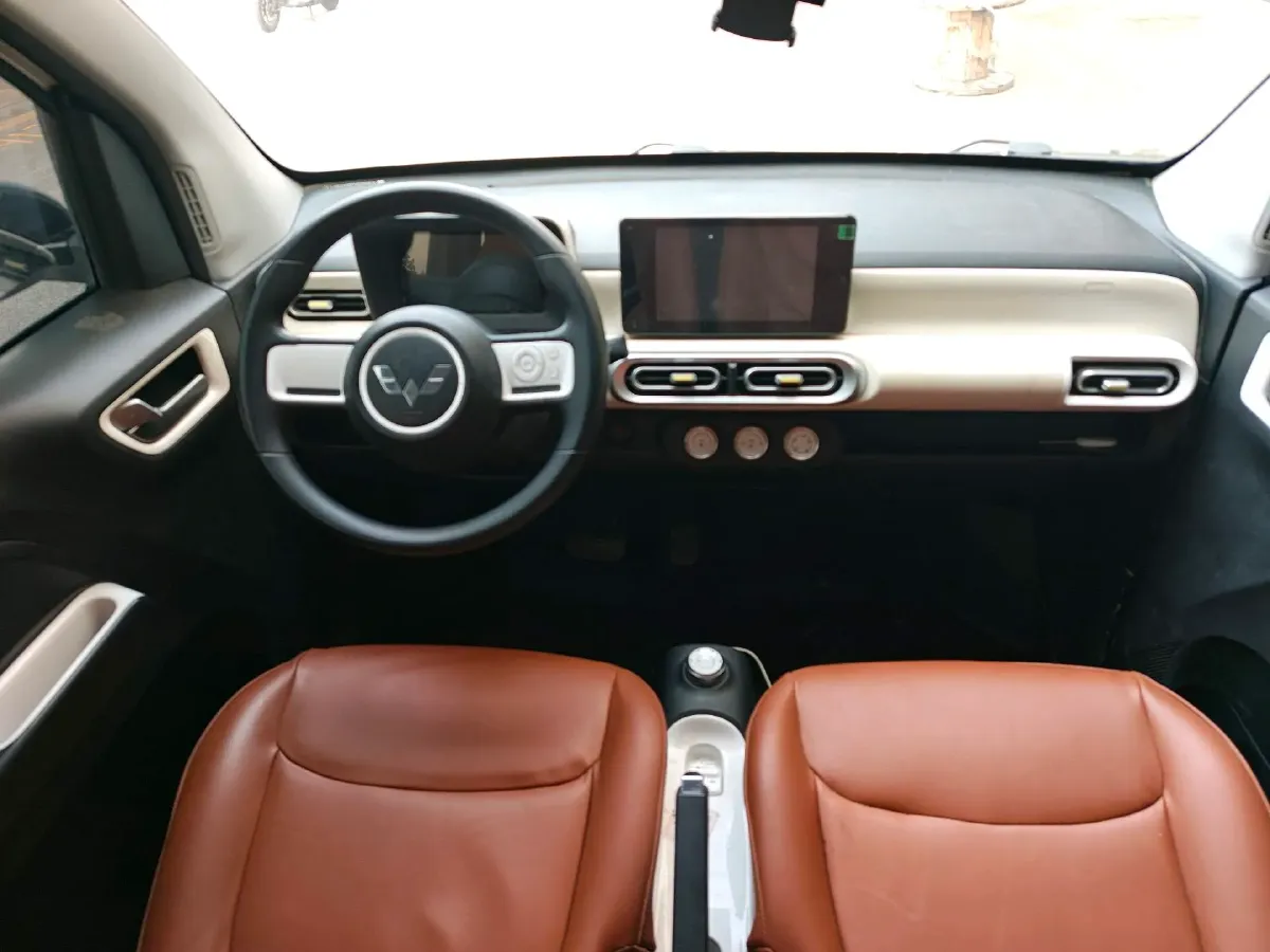 2024 WuLing HongGuang MINI EV BEV 17.3KWH,autocango,china used car exporter,china ev exporter,chinese used car exporter,chinese used ev exporter